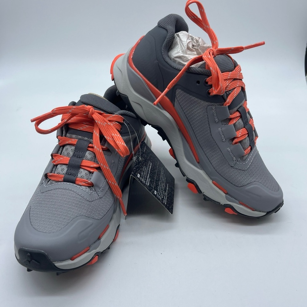 The North Face Women's Exploris Vectiv Future light Sneakers, Gray Coral, Size 5